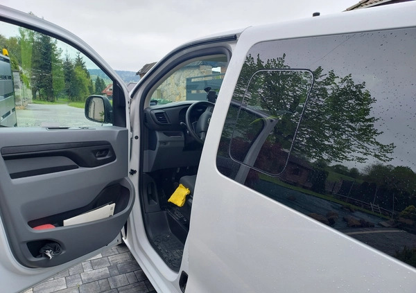 Toyota ProAce cena 115620 przebieg: 77000, rok produkcji 2021 z Grybów małe 106